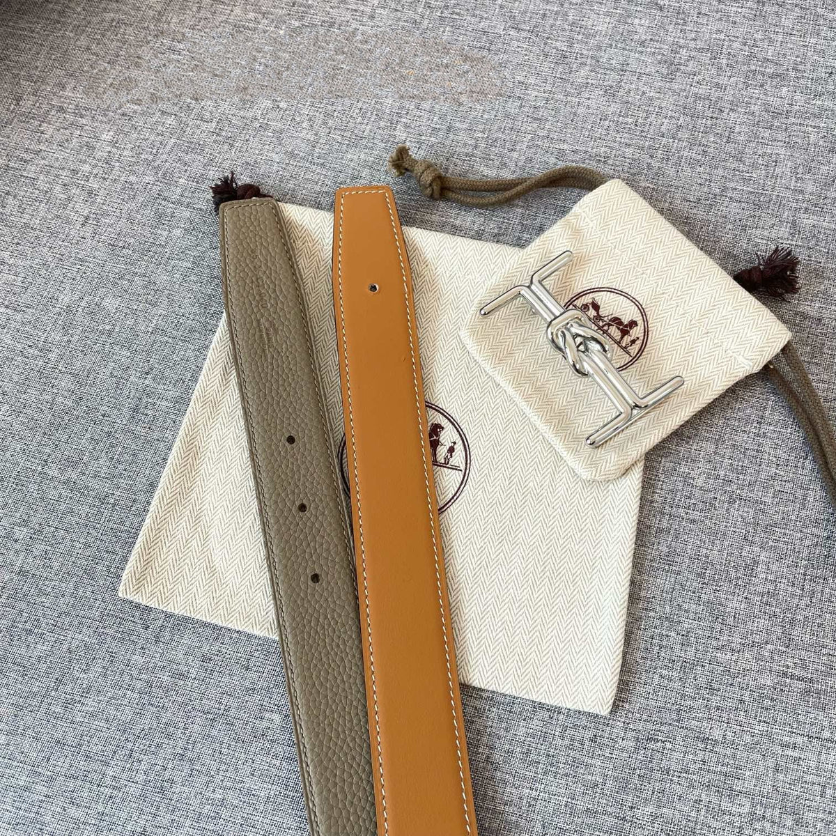 H MARIN REVERSIBLE BELT 32MM SILVER BUCKLE GOLD TIN GREY LEATHER