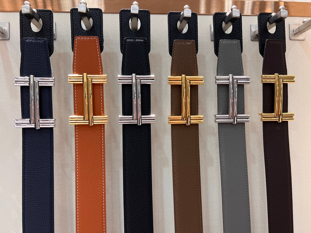 HM TRAVERSE BELT BUCKLE & REVERSIBLE BLACK LEATHER STRAP 38 MM SILVER HARDWARE